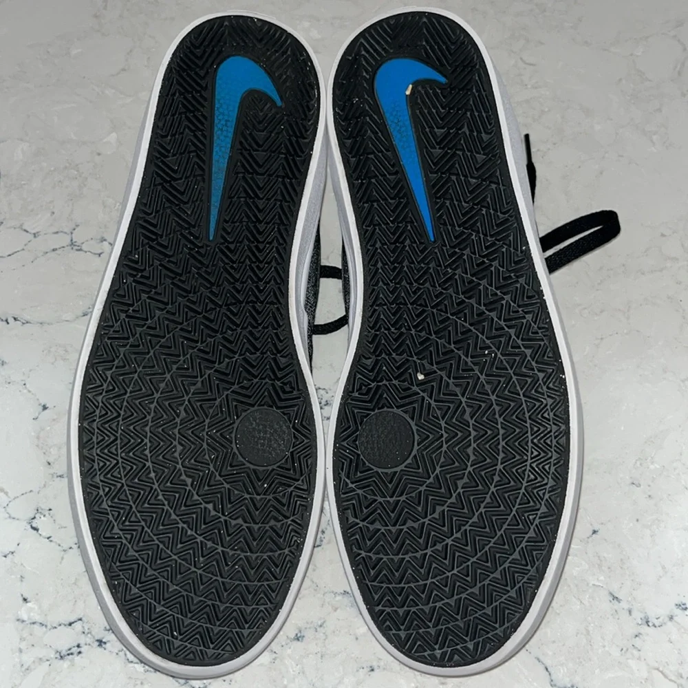 Nike SB canvas lace-ups - Picture 3 of 8